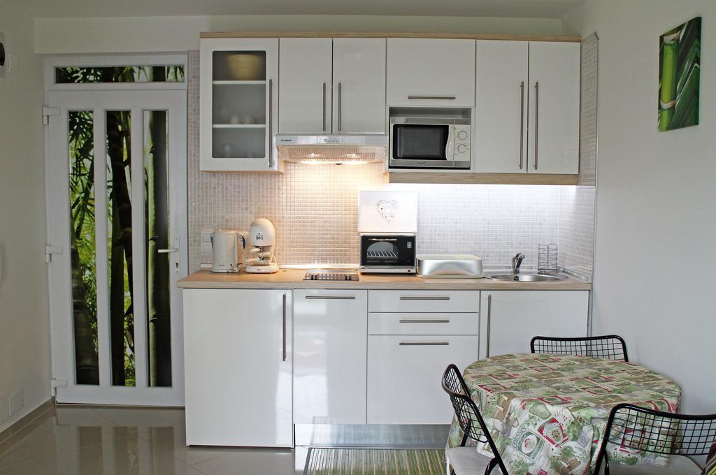 Bamboo Wellness Apartment Siófok Exterior foto