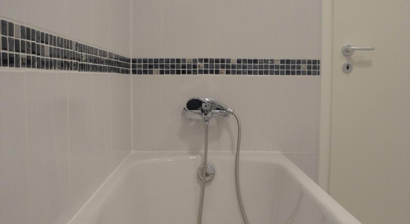 Bamboo Wellness Apartment Siófok Quarto foto